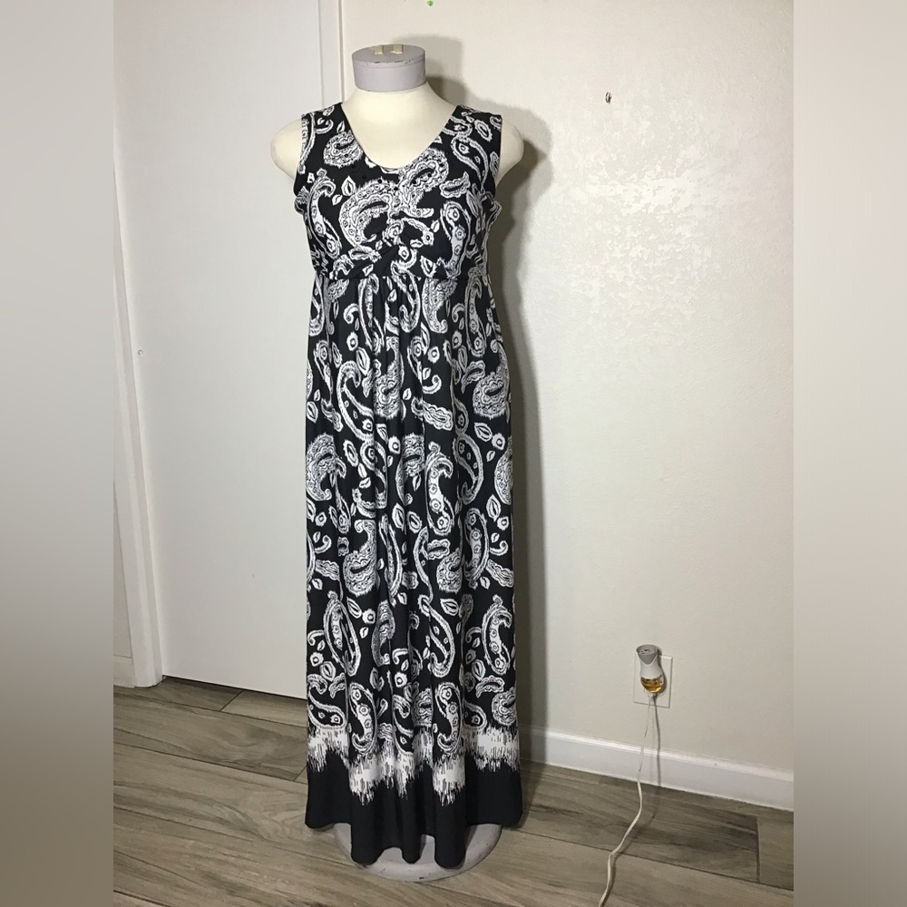 ELEMENTZ WOMEN DRESS BLACK & WHITE MAXI-LENGTH PAISLEY EMBELLISHED SLEEVELESS 1X